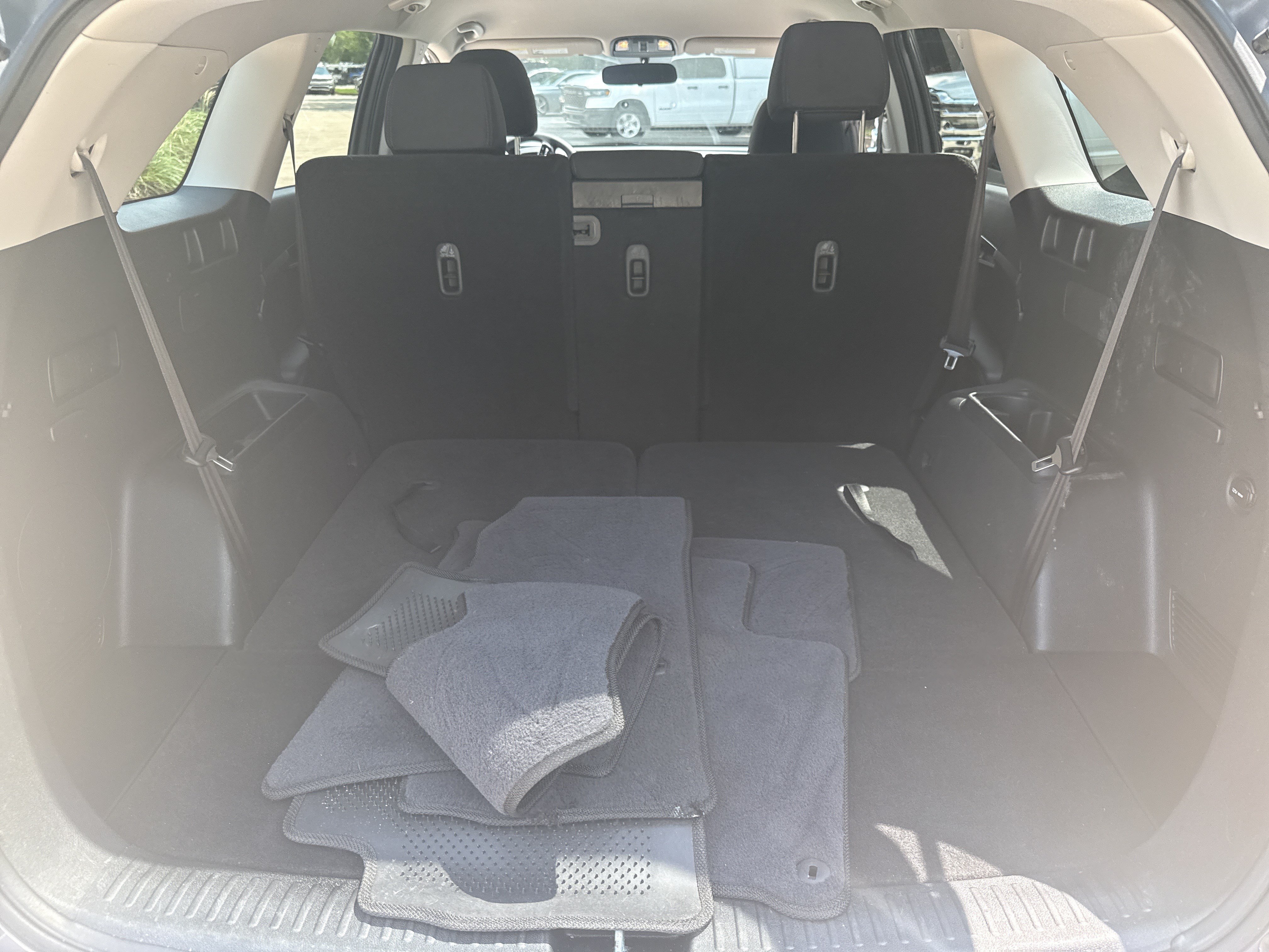 Used 2020 Everlasting Silver Kia LX image 18