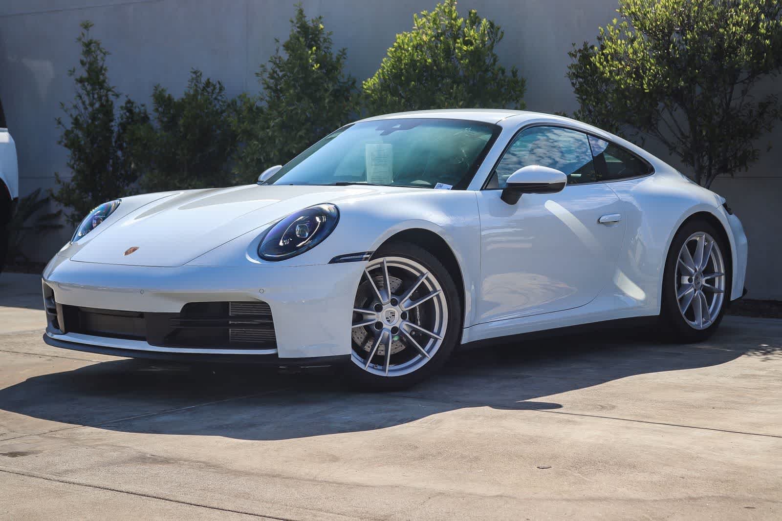 2025 Porsche 911 Carrera