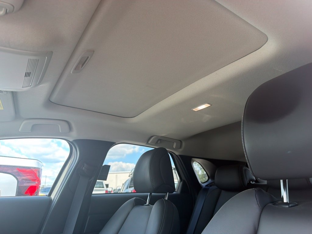 Used 2024 Silver Mazda 2.5 S Preferred Package image 9