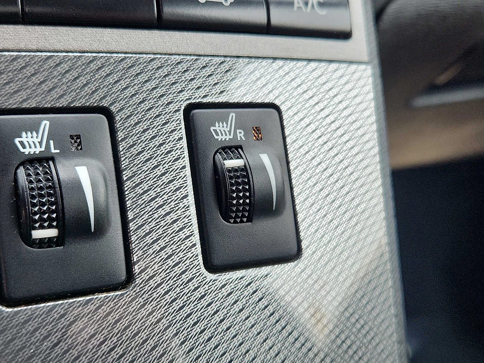 Used 2013 Black Toyota XLE image 26