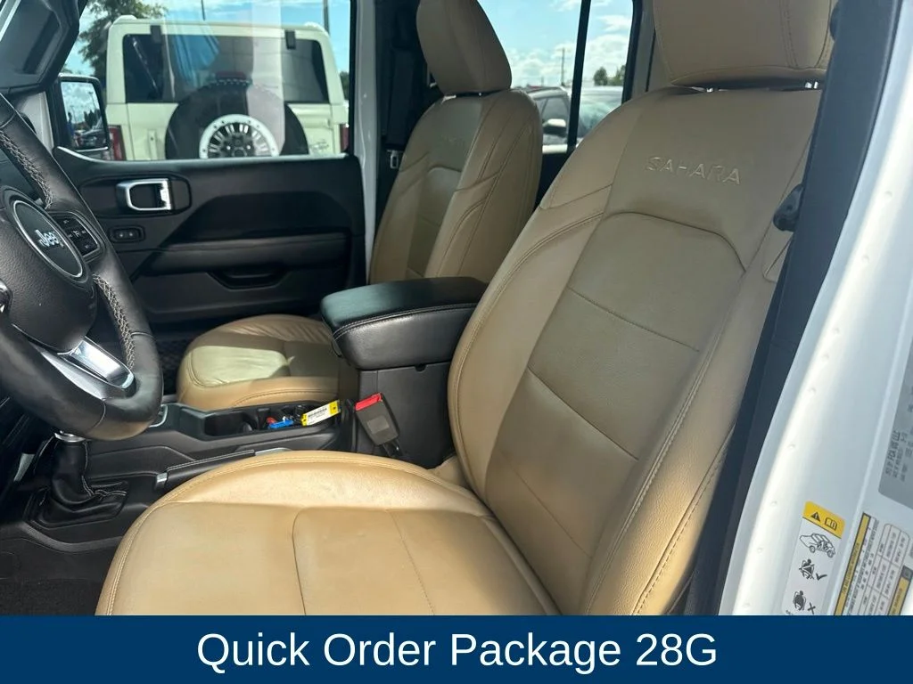 Certified Used 2018 Bright White Clearcoat Jeep Unlimited Sahara image 13