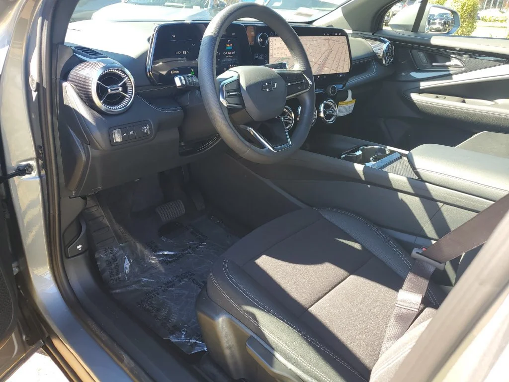 Used 2026 Sterling Gray Metallic Chevrolet LT image 17