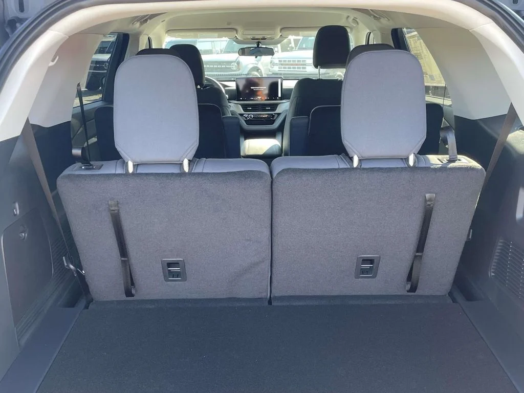 New 2026 Gray Ford Active image 7