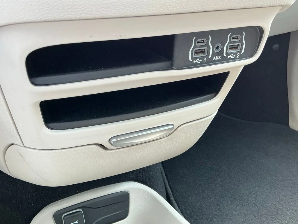 Used 2023 Black Chrysler Touring L image 49