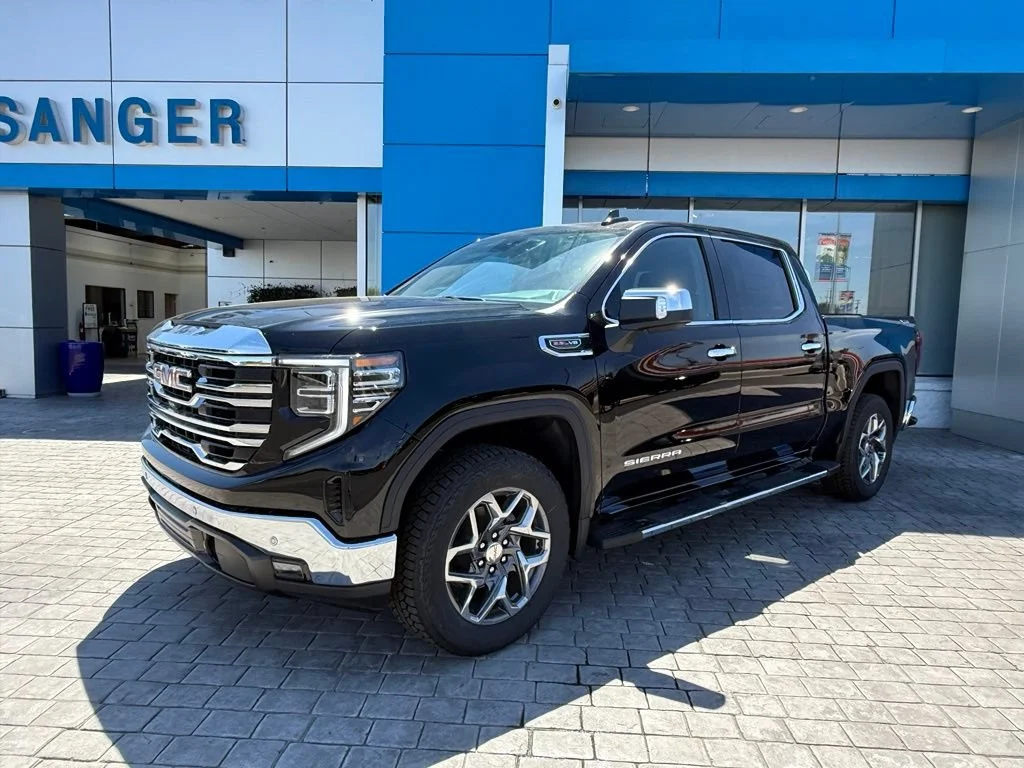New 2026 Onyx Black GMC SLT image 4