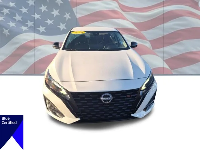 Used 2026 White Nissan 2.5 SR image 7