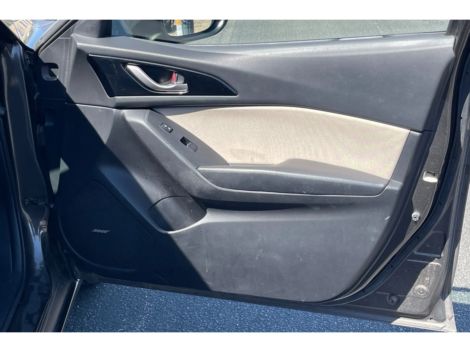 Used 2016 Titanium Flash Mica Mazda i Touring image 21