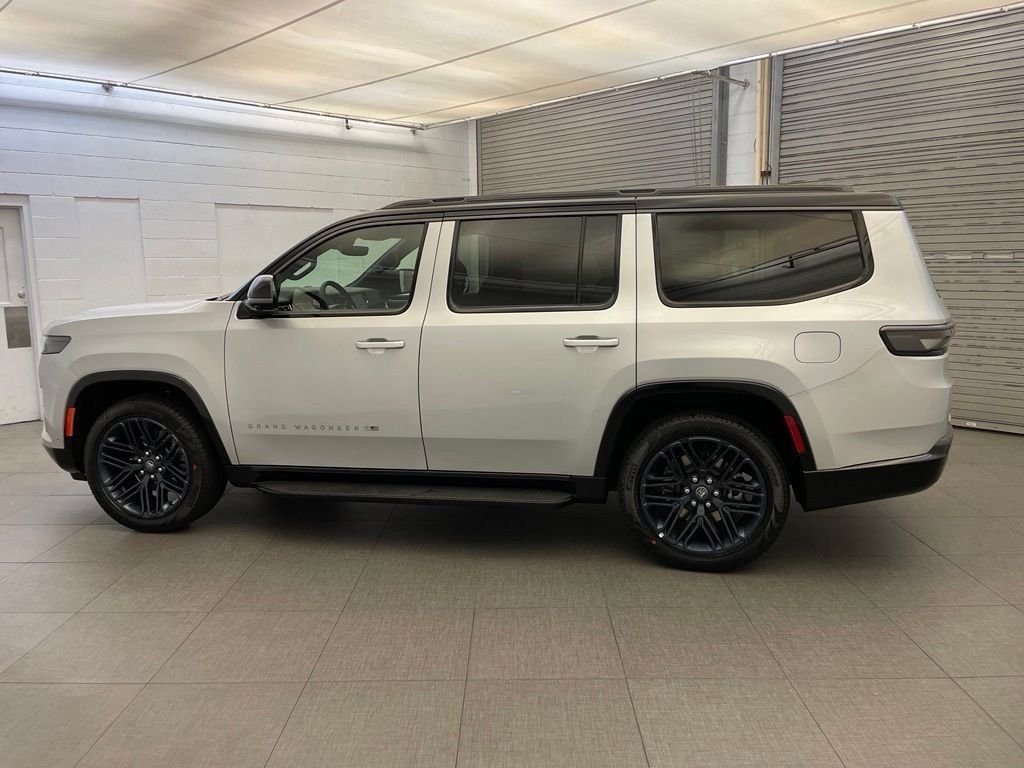 New 2026 Silver-Zynith Exterior Paint Jeep 85th Anniversary Edition image 6