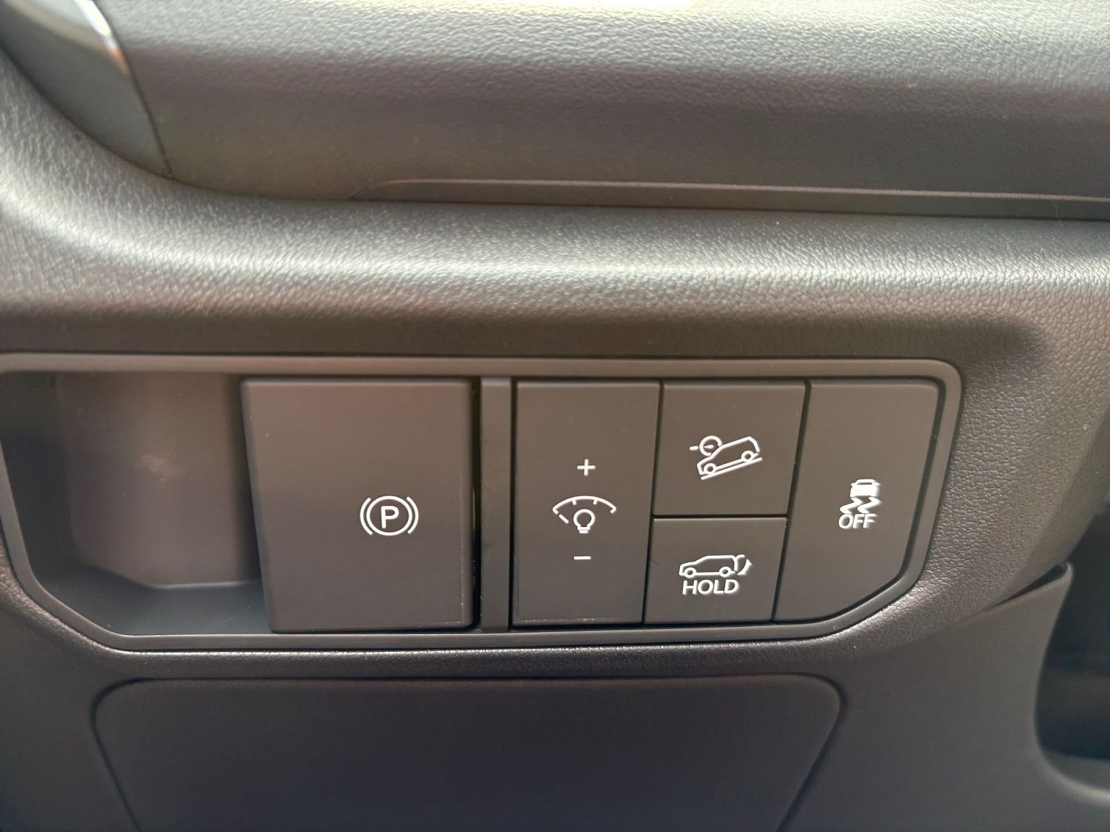 New 2027 Red Kia X-Line image 24