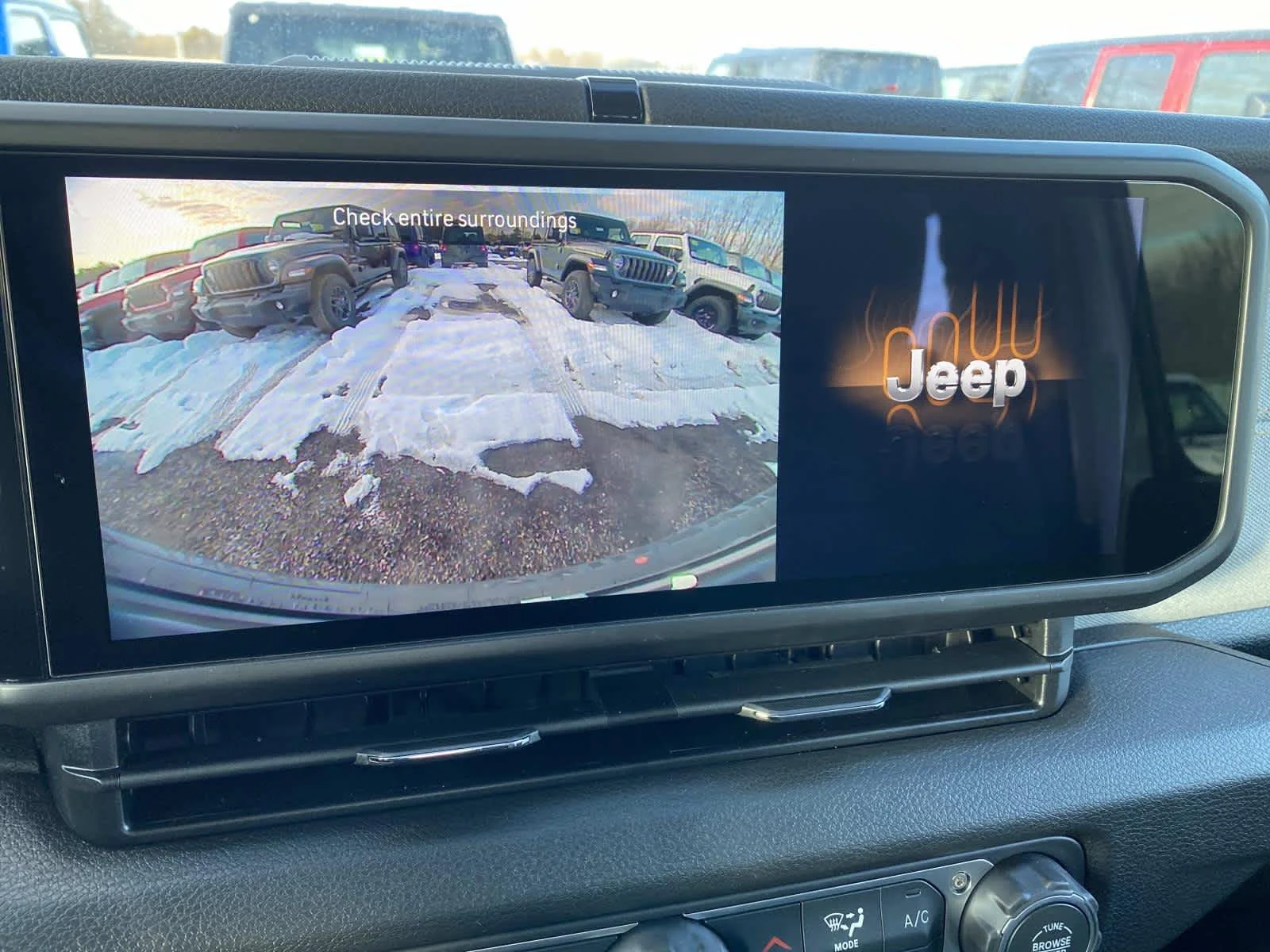 New 2026 Bright White Clear-Coat Exterior Paint Jeep Sport image 9