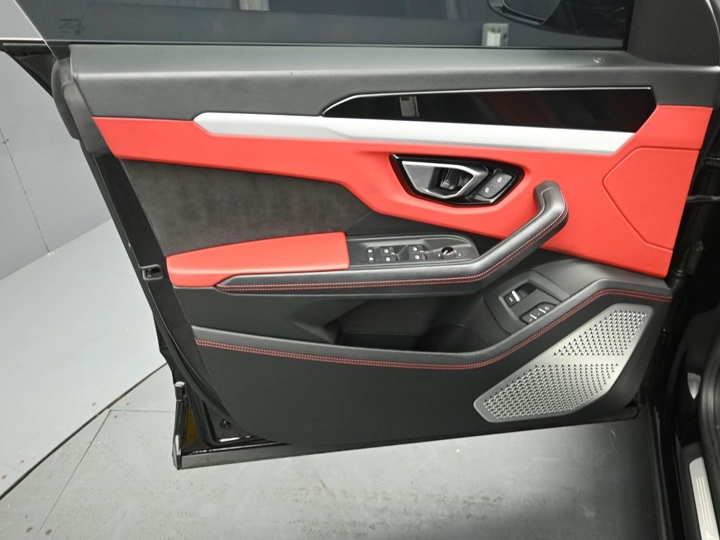 2021 LAMBORGHINI URUS - Image 20