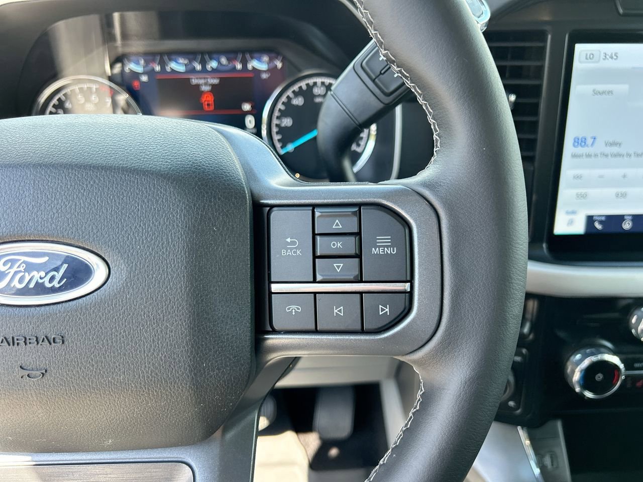 Used 2023 Avalanche Ford XLT image 35