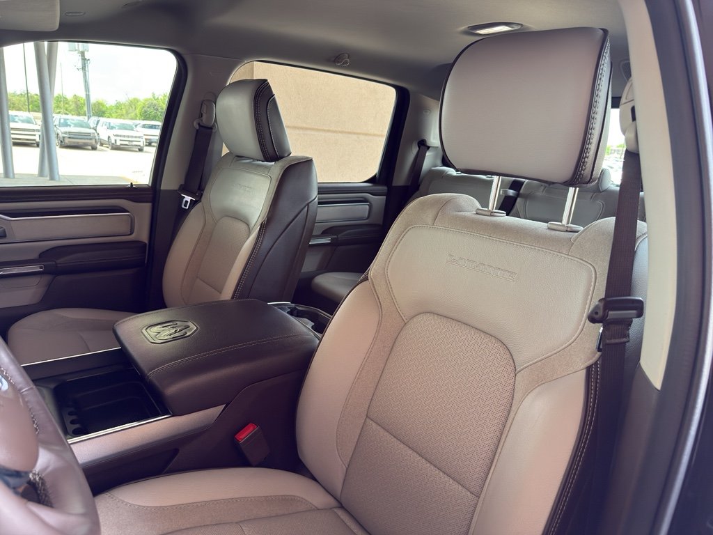 Used 2025 Diamond Black Crystal Pearlcoat Ram Laramie image 12