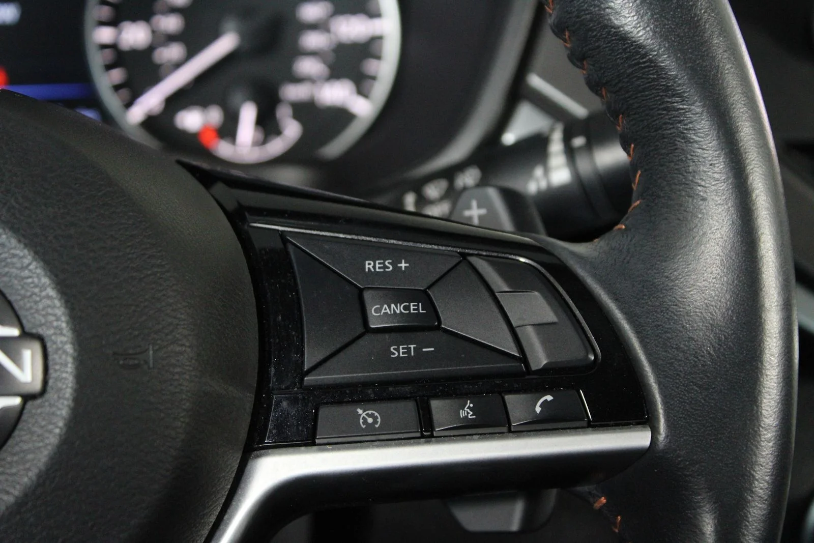 Used 2023 Gray Nissan 2.5 SR image 28