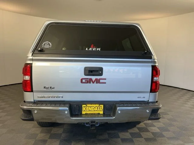 Used 2018 Silver GMC SLE image 5