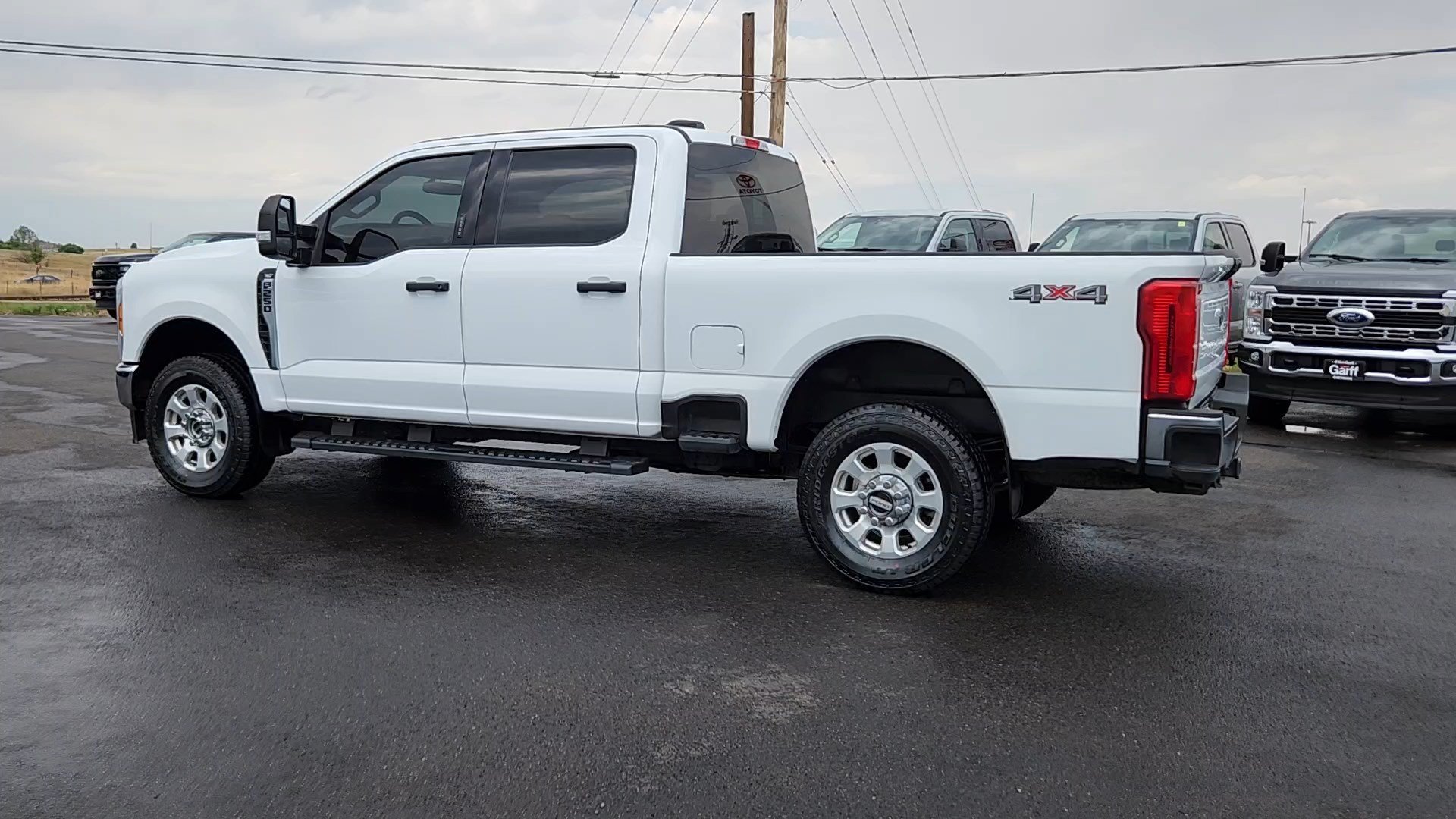 Used 2023 Oxford White Ford XLT image 2