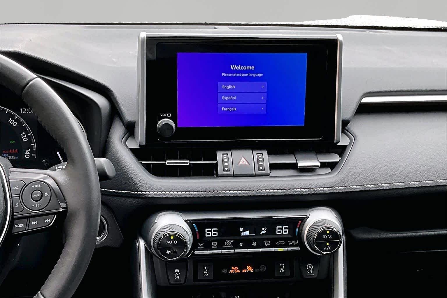 Used 2025 Wind Chill Pearl Toyota XLE Premium image 6