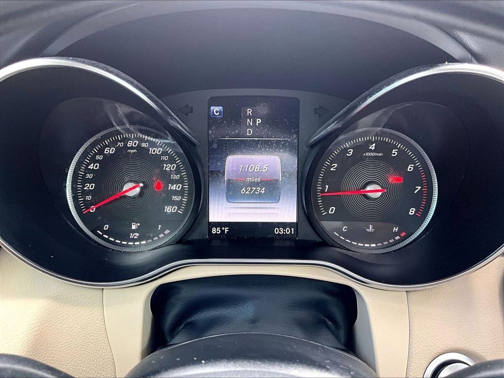 Used 2019 White Mercedes-Benz GLC 300 image 25
