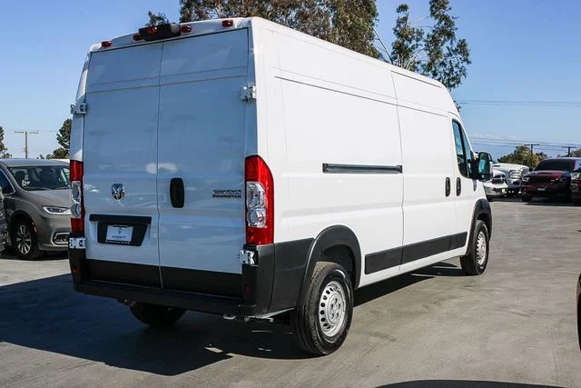 New 2026 Bright White Clear-Coat Exterior Paint RAM High Roof image 11
