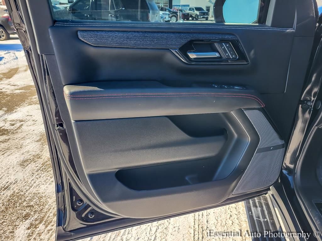 2025 GMC YUKON XL - Image 19