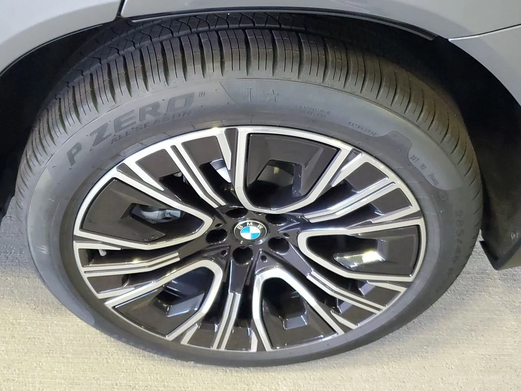 Used 2026 Gray BMW 30 xDrive image 5