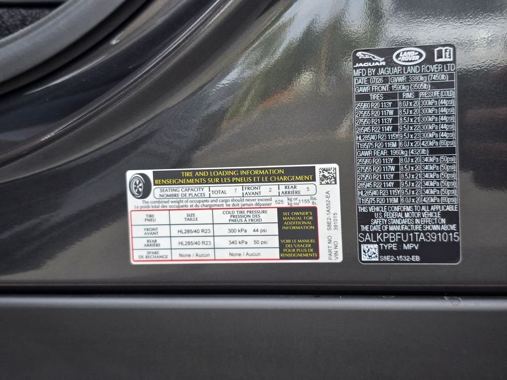 New 2026 Carpathian Grey LAND ROVER SE 7 Seats image 37