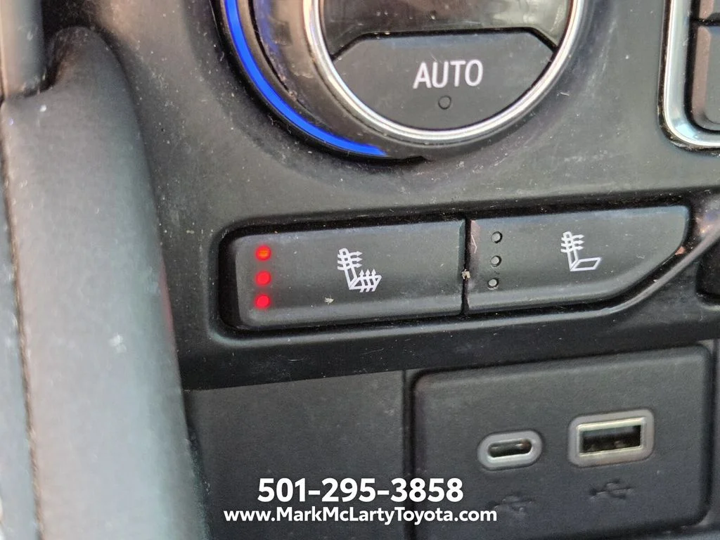 Used 2021 Black Chevrolet Z71 image 22