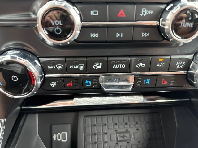 New 2026 Star White Metallic Tri-Coat Ford King Ranch® image 31