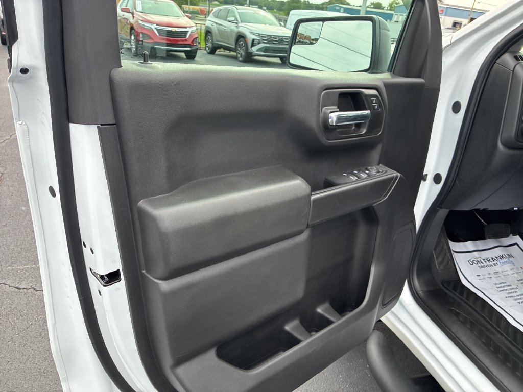 Used 2025 White Chevrolet Custom Trail Boss image 14