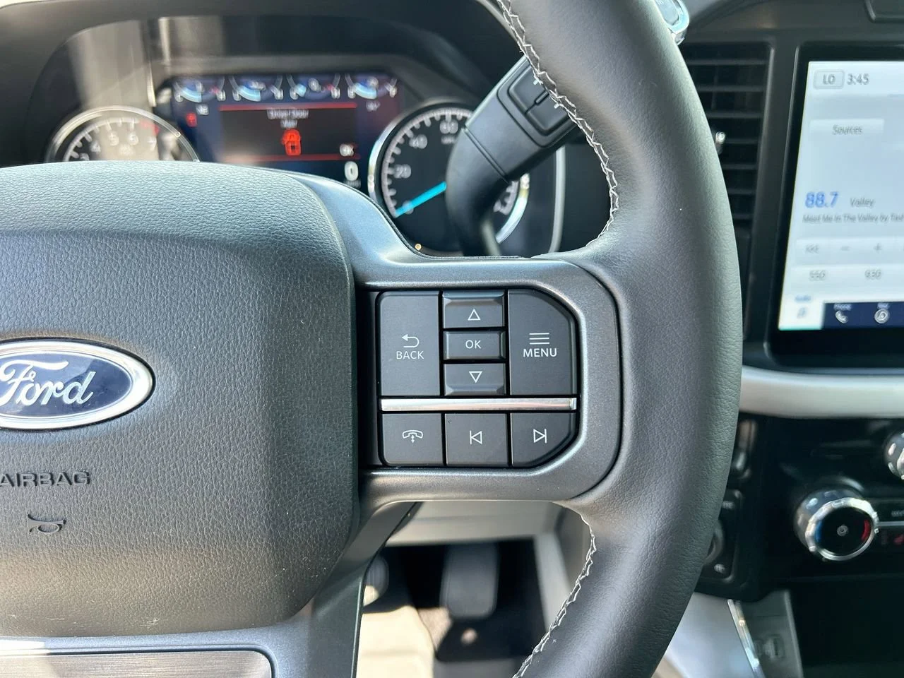 Used 2023 Avalanche Ford XLT image 35