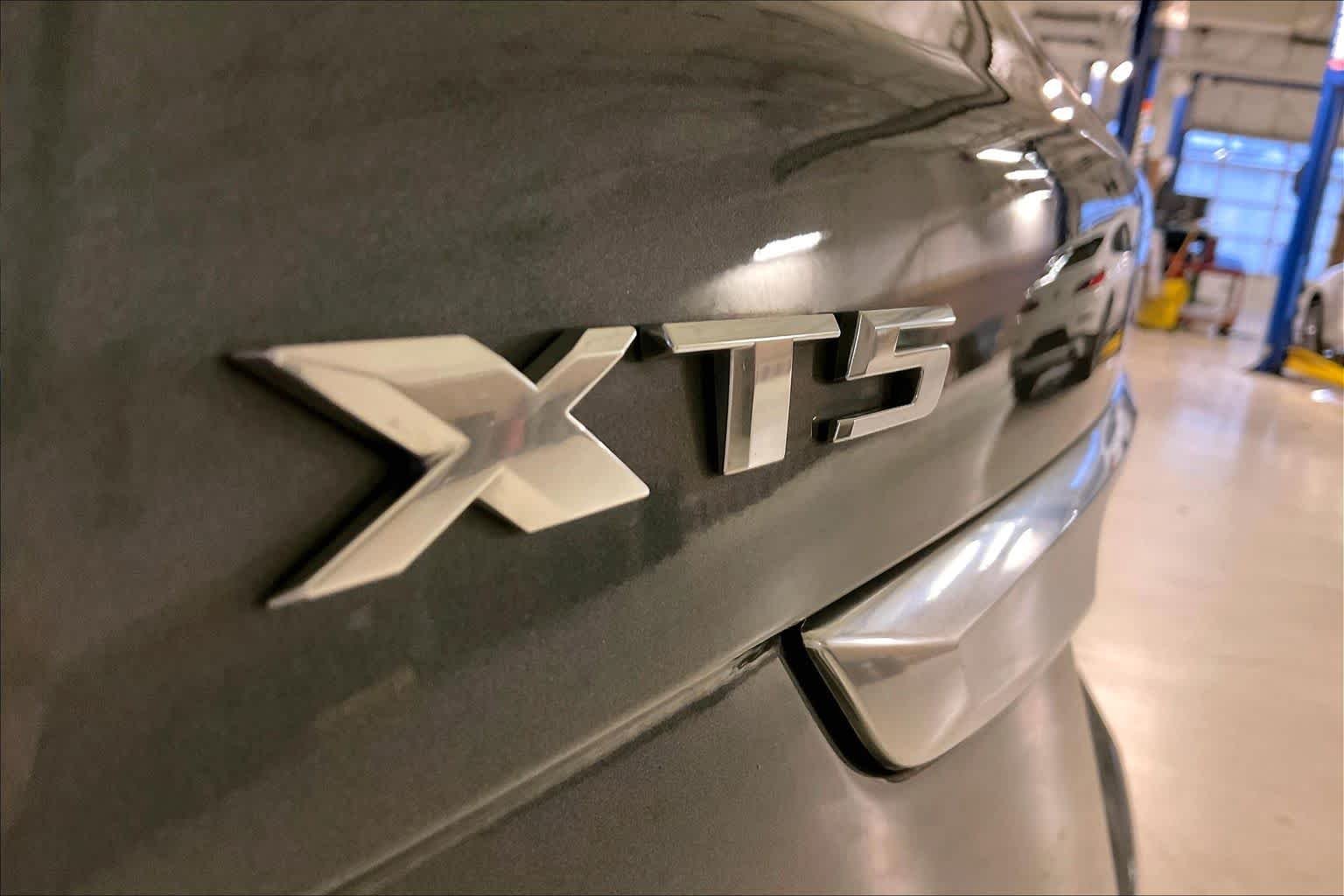 Used 2020 Satin Steel Metallic Cadillac Premium Luxury FWD image 9