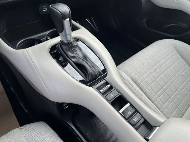 Used 2025  Honda LX image 22