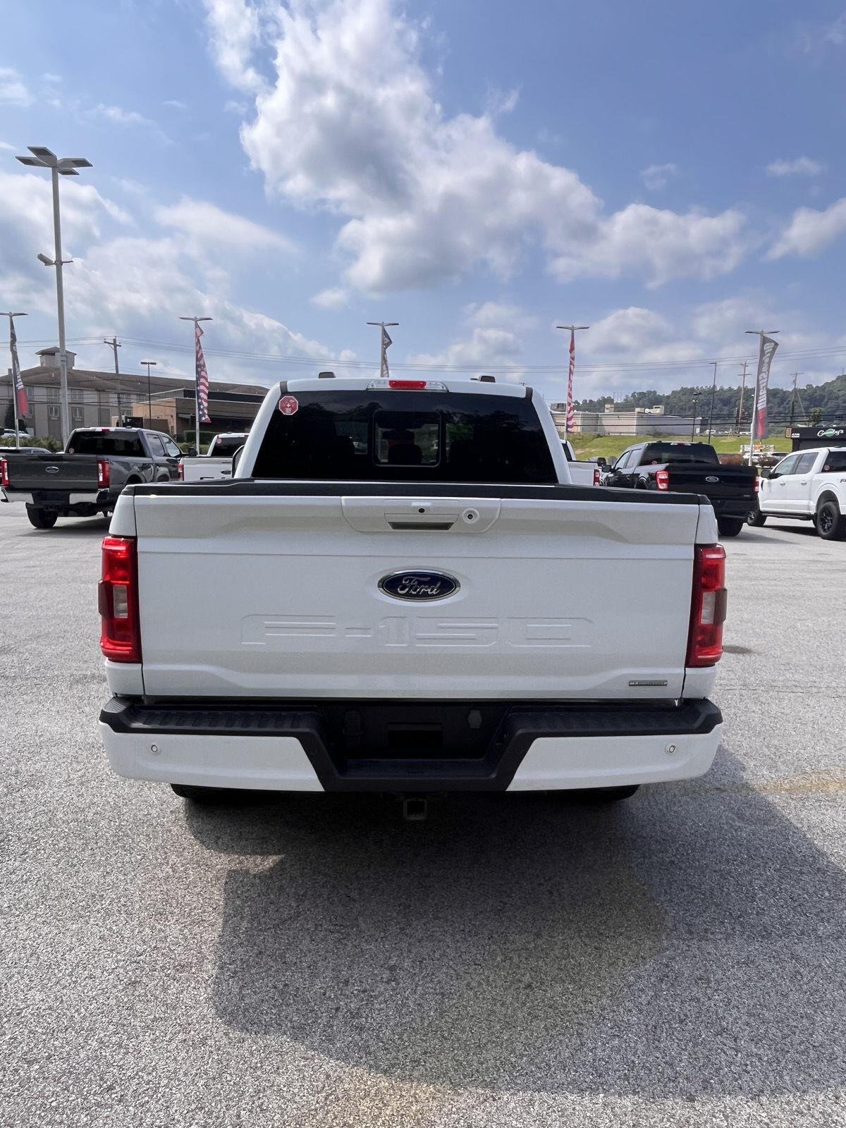 Used 2023 Oxford White Ford XLT image 5