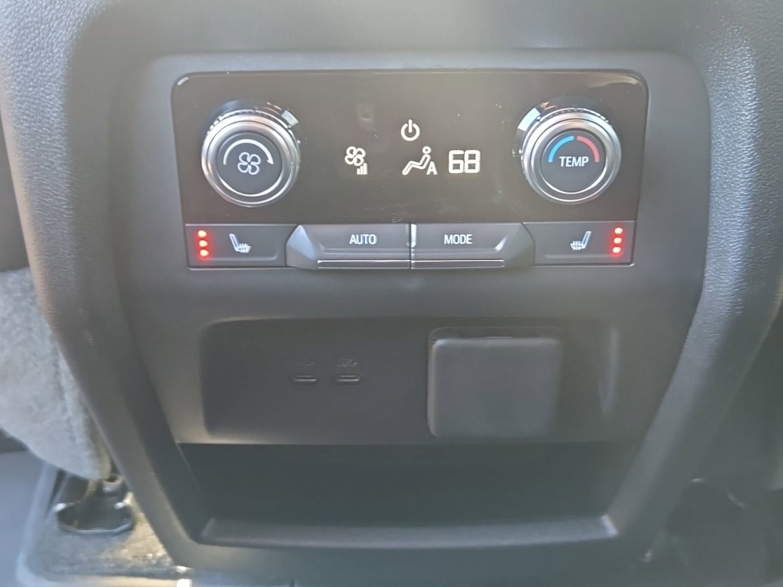 2026 GMC Acadia Denali - Photo 26