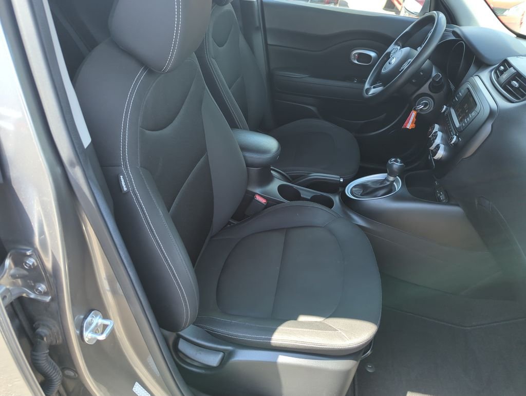 Used 2017 Gray Kia Base image 33
