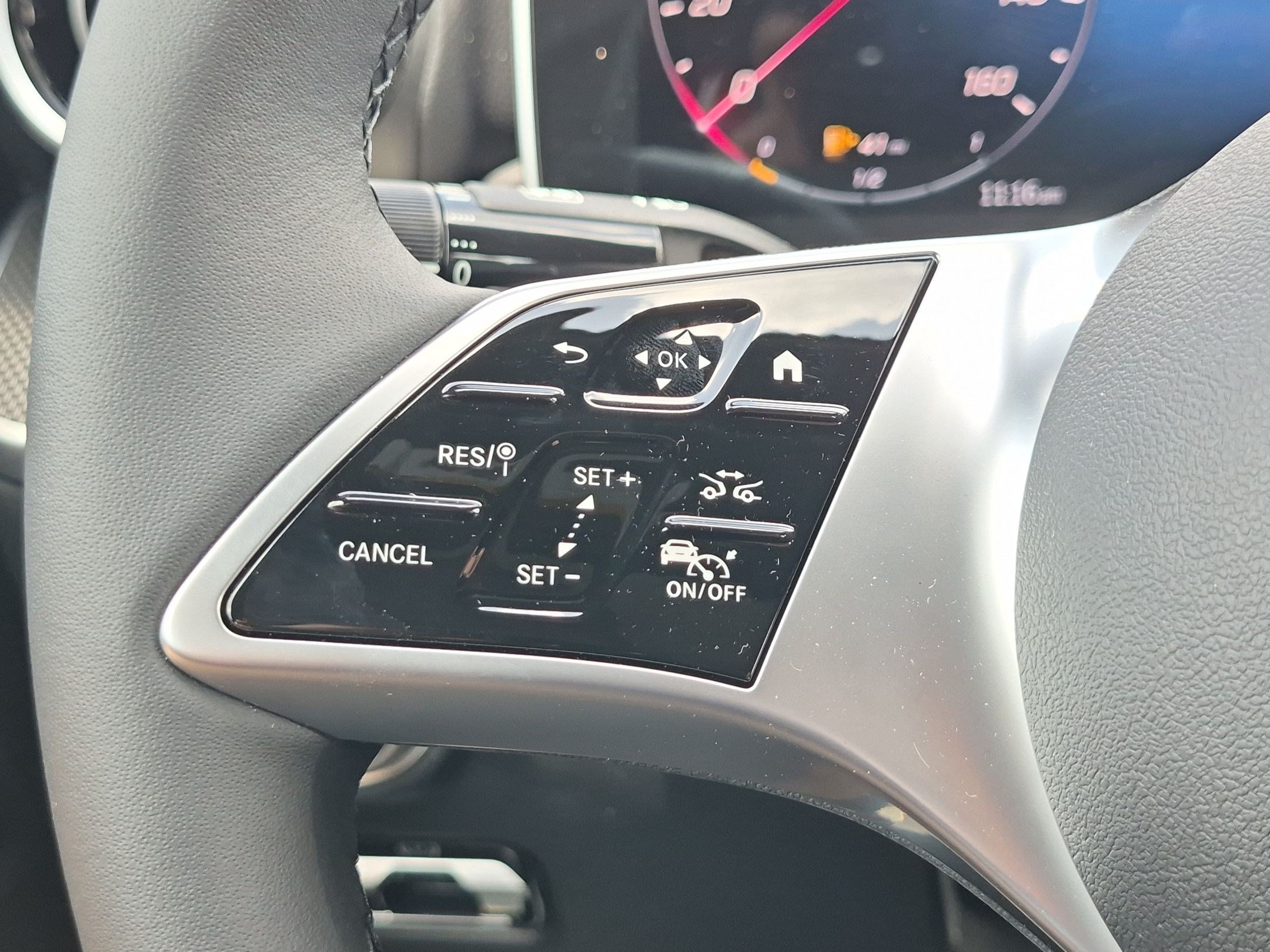 New 2026 Cirrus Silver Metallic Mercedes-Benz C 300 image 63