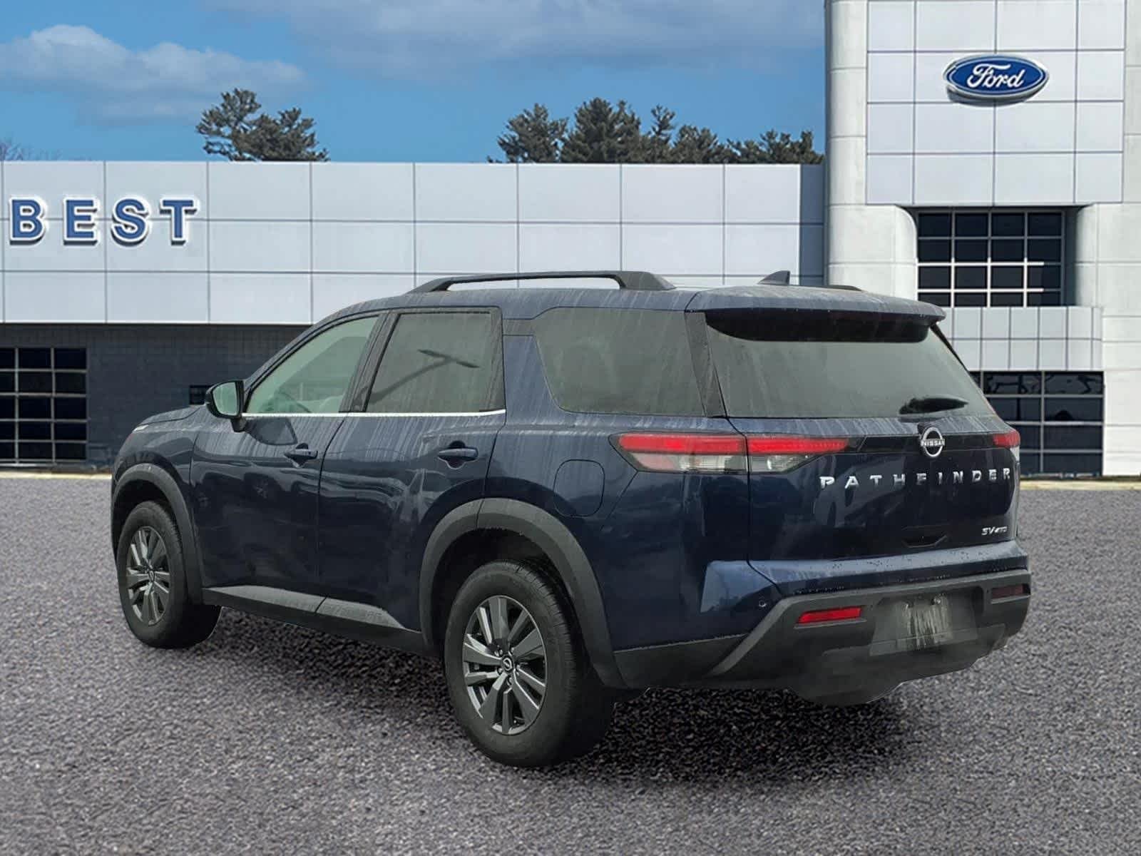 Used 2024 Deep Ocean Blue Pearl Nissan SV image 4
