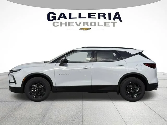 New 2026 Summit White Chevrolet 2LT image 4