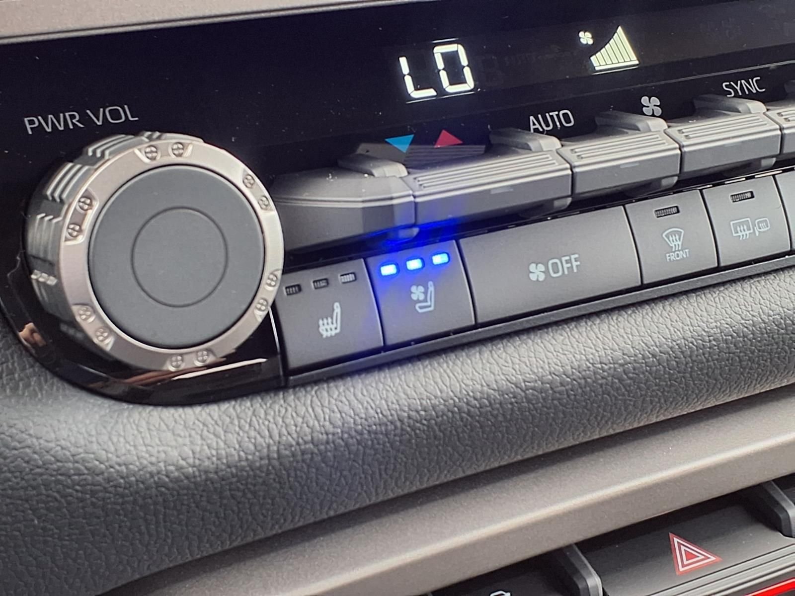 2026 Toyota Tundra Limited - Photo 10