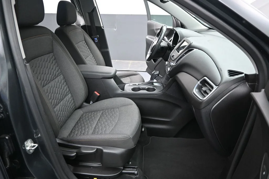 Used 2019 Gray Chevrolet LT image 30