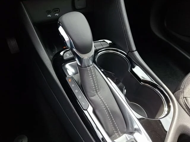 New 2026 Summit White Buick Preferred image 12