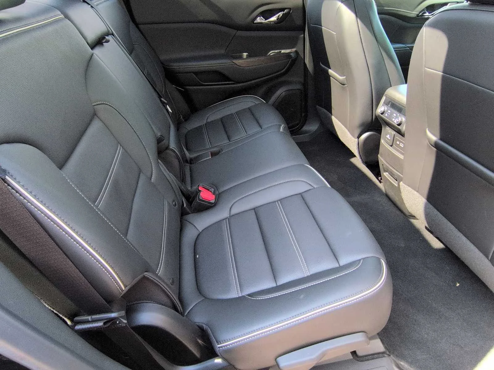 Used 2021 Ebony Twilight Metallic GMC Denali image 22