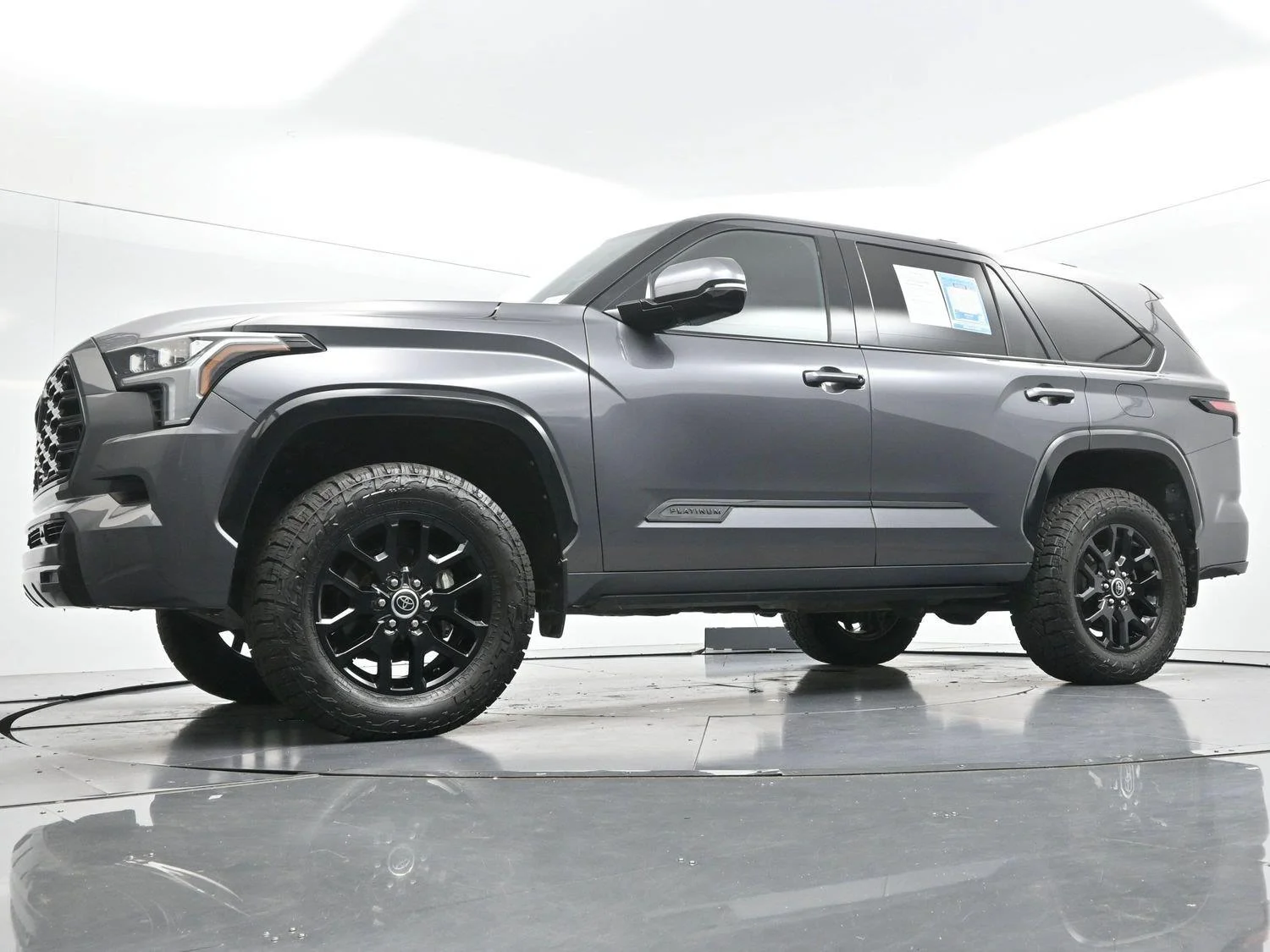 Used 2023 Magnetic Gray Metallic Toyota Platinum image 59