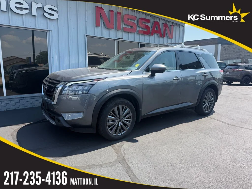 Certified Used 2025 Gun Metallic Nissan SL image 1