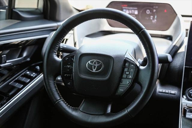 Certified Used 2023 ELEMENTAL SILVER Toyota  image 18
