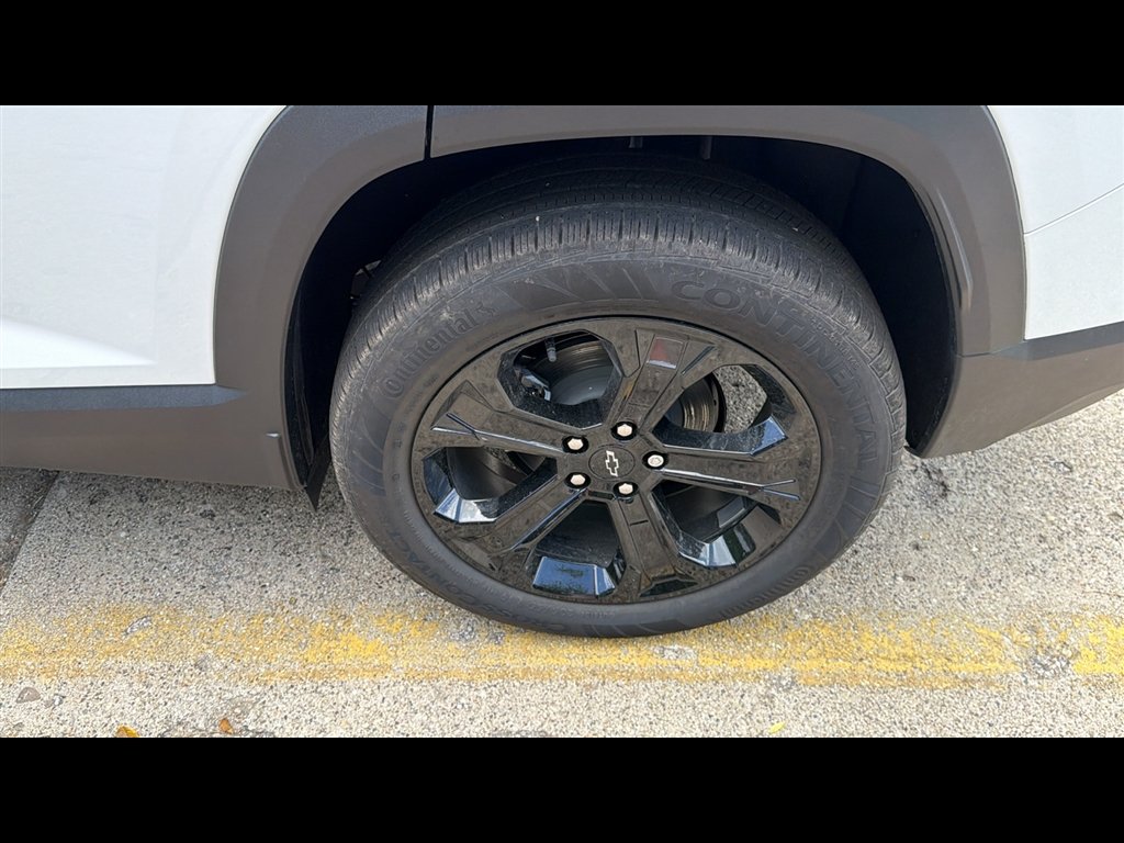 2027 Chevrolet Equinox LT - Photo 26