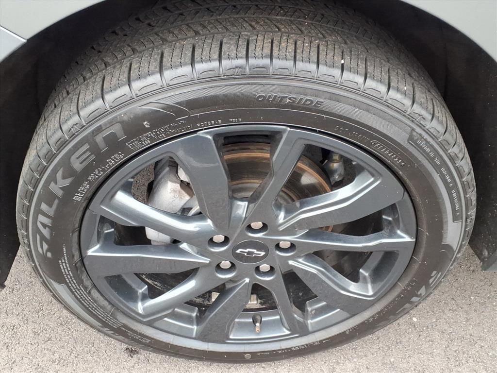 Used 2023 Sterling Gray Metallic Chevrolet RS image 18