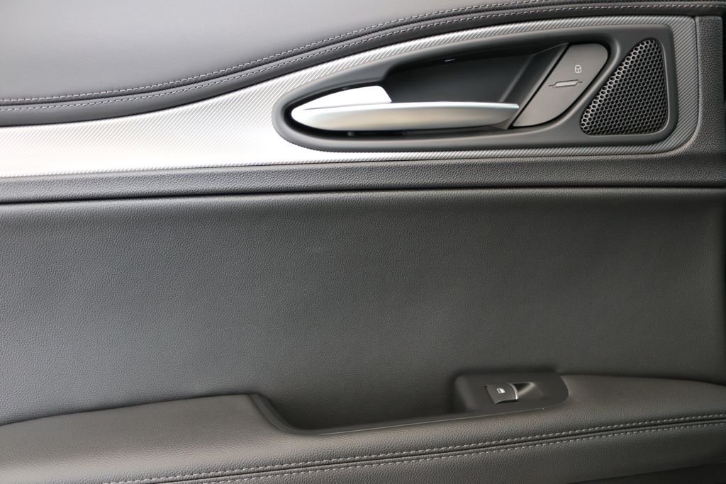 2025 Alfa Romeo Stelvio Base - Photo 22