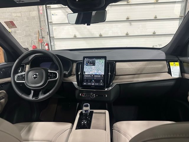New 2026 Blue Volvo B6 Plus 7-Seater image 17