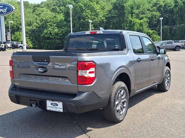 New 2026 Carbonized Gray Metallic Ford XLT image 4